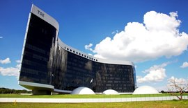 Pedido feito por PT contra presidente e primeira dama é rejeitado pelo TSE