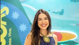 Secretária de Turismo de Alagoas fratura vértebra durante férias em família