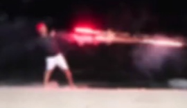 Vídeo: SSP identifica jovens flagrados fazendo 'duelo' com fogos de artifício na Ponta Verde