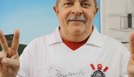Corinthians é o primeiro e único time da primeira divisão a parabenizar Lula pela vitória