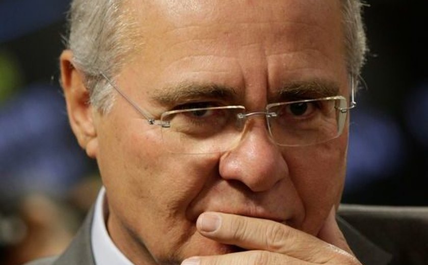 'Para manter lucros absurdos de acionistas da Petrobras', diz senador sobre projeto aprovado