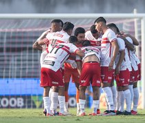 Série B: de olho no G4, CRB encara o lanterna Paysandu em Maceió