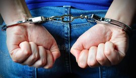 Homem é preso após ameaçar matar policiais e tentar invadir sede da Corregedoria em Maceió