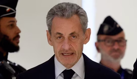 Justiça francesa condena ex-presidente Sarkozy a 5 anos de prisão em caso de financiamento ilegal líbio