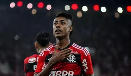 Flamengo aguarda decisão do STJD para liberar Bruno Henrique contra o Juventude