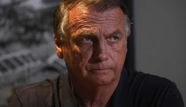 Bolsonaro passa por nova consulta de urgência e cancela agendas em todo o mês de julho