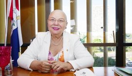 Tereza Nelma deve indicar nome de novo secretário de Estado