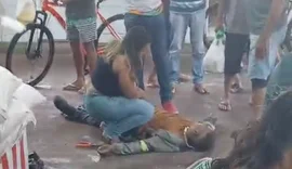 Vídeo: Trabalhador despenca de telhado do Mercado Publico de Marechal Deodoro