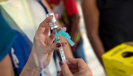 Alagoas recebe mais 97.500 doses de vacina contra a Covid-19 neste domingo