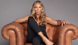 Adriane Galisteu posa de topless em viagem para a Turquia; confira