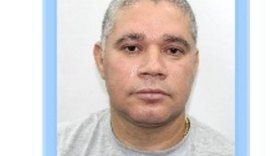 Polícia prende bombeiro que teria cedido carro para esconder armas de Lessa, acusado de matar vereadora