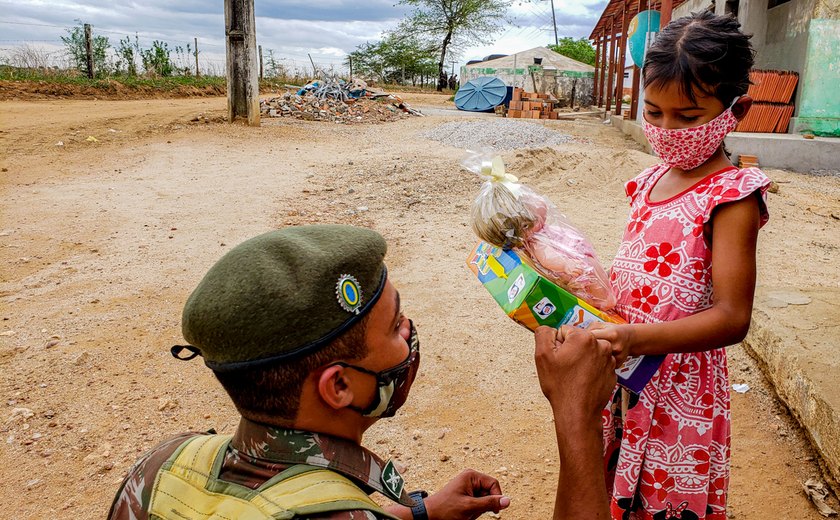 Jornal De Alagoas Batalh O Do Ex Rcito Distribui Mais De Toneladas