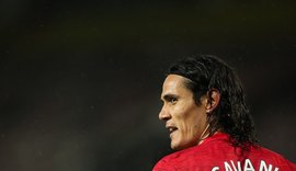 Cavani é suspenso por três jogos após usar termo racista
