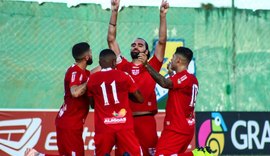Com 9 jogadores pendurados, CRB tem jogos decisivos na reta final da Série B
