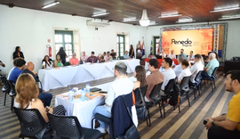 Secretário de Turismo apresenta avanços de Penedo como DTI no Fórum de Cidades Digitais e Inteligentes