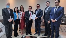 Executivo recebe PL para criação do Sistema Estadual de Prevenção e Combate à Tortura