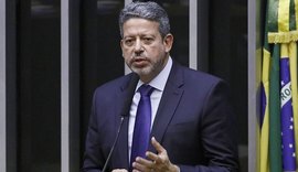 Arthur Lira oficializa candidatura à presidência da Câmara