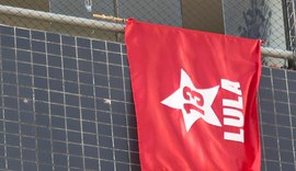 Em Recife, prédio com bandeira de Lula é antigido por tiros