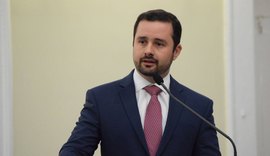“Estamos aguardando pacientemente a decisão do ministro Gilmar Mendes”, diz deputado