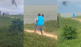 Vídeo: Turistas são flagrados em ato sexual na Praia do Cabo Branco e polícia intervém