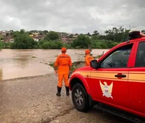 Chuvas obrigam mais de 700 pessoas a deixarem suas casas em 13 municípios de Alagoas