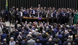 Crise no Congresso: protestos da oposição tumultuam sessões e geram tensão entre parlamentares