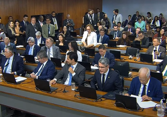 CCJ do Senado rejeita PEC da Blindagem por unanimidade