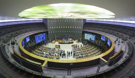 Câmara aprova em 2º turno PEC do piso salarial para enfermagem