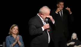 Durante discurso Lula chora e diz que 'jamais esperava' que a fome 'voltasse' ao Brasil