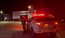 Suspeito é preso após ser contido por populares durante roubo a mototaxista em Maceió