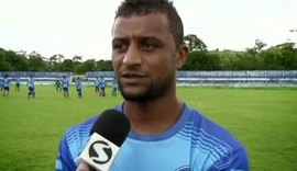 Leandro Teixeira está regularizado para o jogo contra o Murici