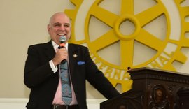 Cesar Romão realiza palestra no Rotary Club São Paulo