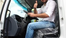 Prefeito entrega novos veículos e reforça a frota do município