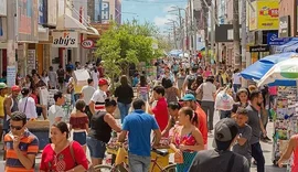 Veja o que abre e fecha durante o feriado da Semana Santa e Tiradentes em Maceió