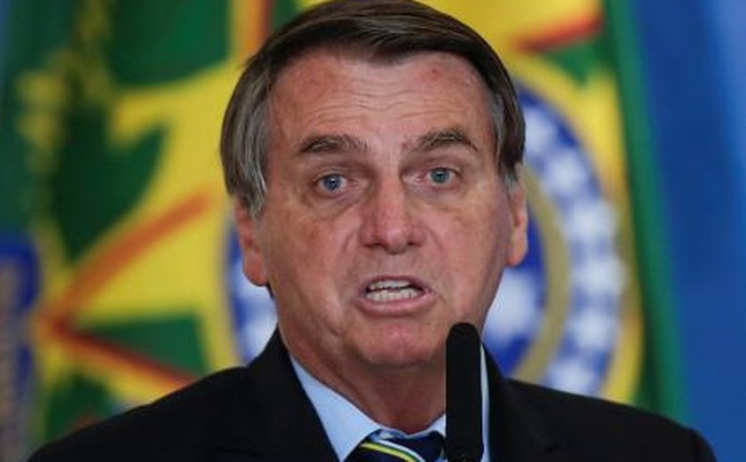 Telegram de presidente bate marca de 1 milhão de inscritos com apoio de filho