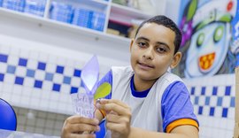Alunos de escola de Maceió produzem presentes tecnológicos na aula de robótica
