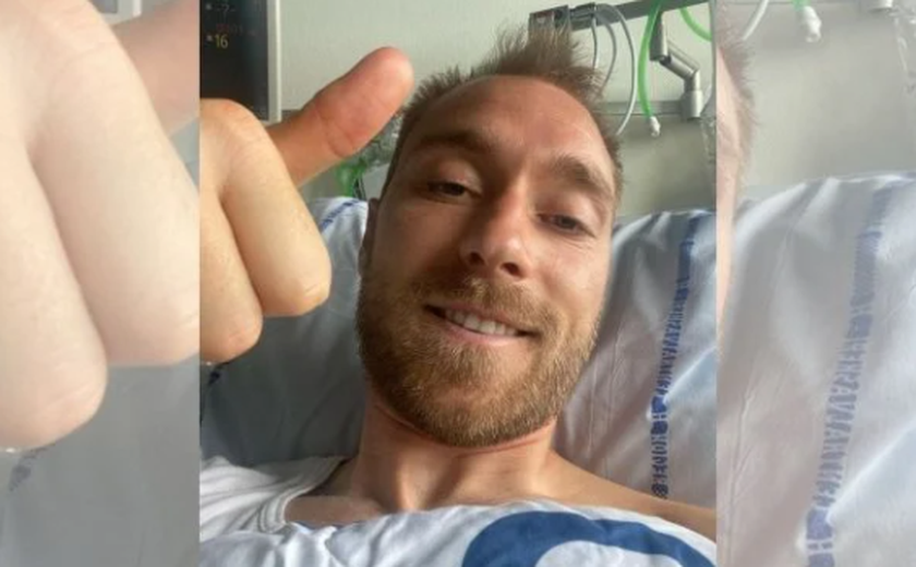 Meia dinamarquês Eriksen volta a treinar 6 meses após parada cardíaca