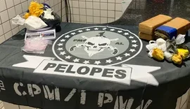 Suspeito leva policiais a esconderijo de drogas após abordagem em lava-jato