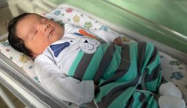 Mulher que só descobriu gravidez aos 7 meses dá à luz a bebê de quase 6 kg