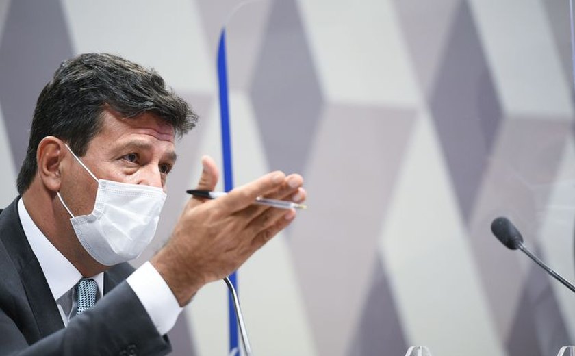Bolsonaro tentou mudar bula da cloroquina, diz Mandetta na CPI