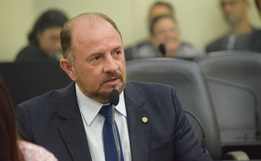 Deputado Antônio Albuquerque perde comando do PTB em Alagoas