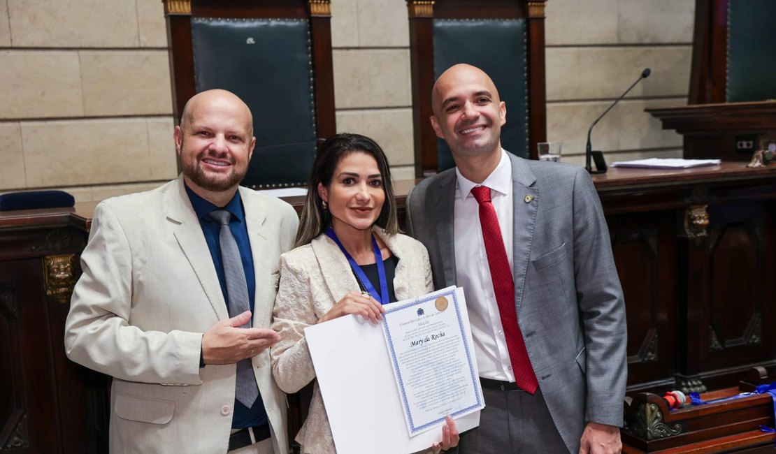 Dra. Mary Rocha recebe homenagem na Câmara Municipal do Rio de Janeiro por suas atividades como Perita Judicial Nacional e Internacional