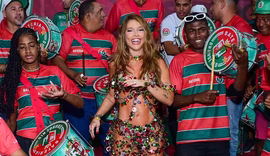 Vídeo: após virar meme, Virginia tem aulas e recebe elogios pelo samba no pé
