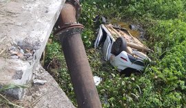 Carro cai de ponte e deixa cinco feridos em Satuba
