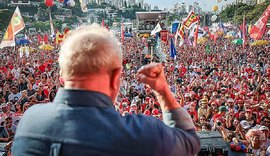 Lula oficializa pré-candidatura à Presidência da República