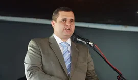 Eleito com mais 45 mil votos, Fernando Pereira vai de Rodrigo e Bolsonaro no 2o turno