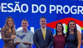Wagney Dantas comemora conquista da Educação de Batalha em solenidade do Prêmio Escola 10