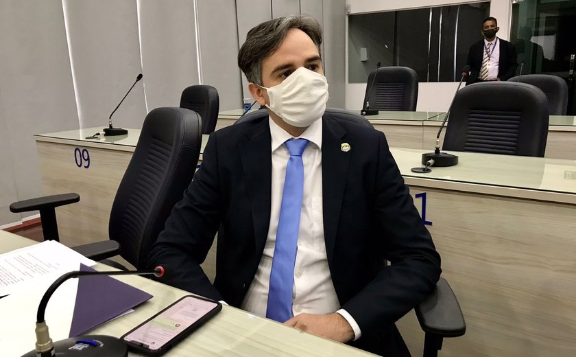 Vereador ingressa ação contra prefeito JHC por utilizar veículos oficiais para promoção pessoal
