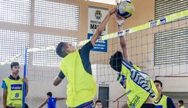 Projeto Viva Vôlei recebe curso para atender crianças com deficiência