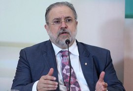 Procurador-geral da República testa positivo para covid-19